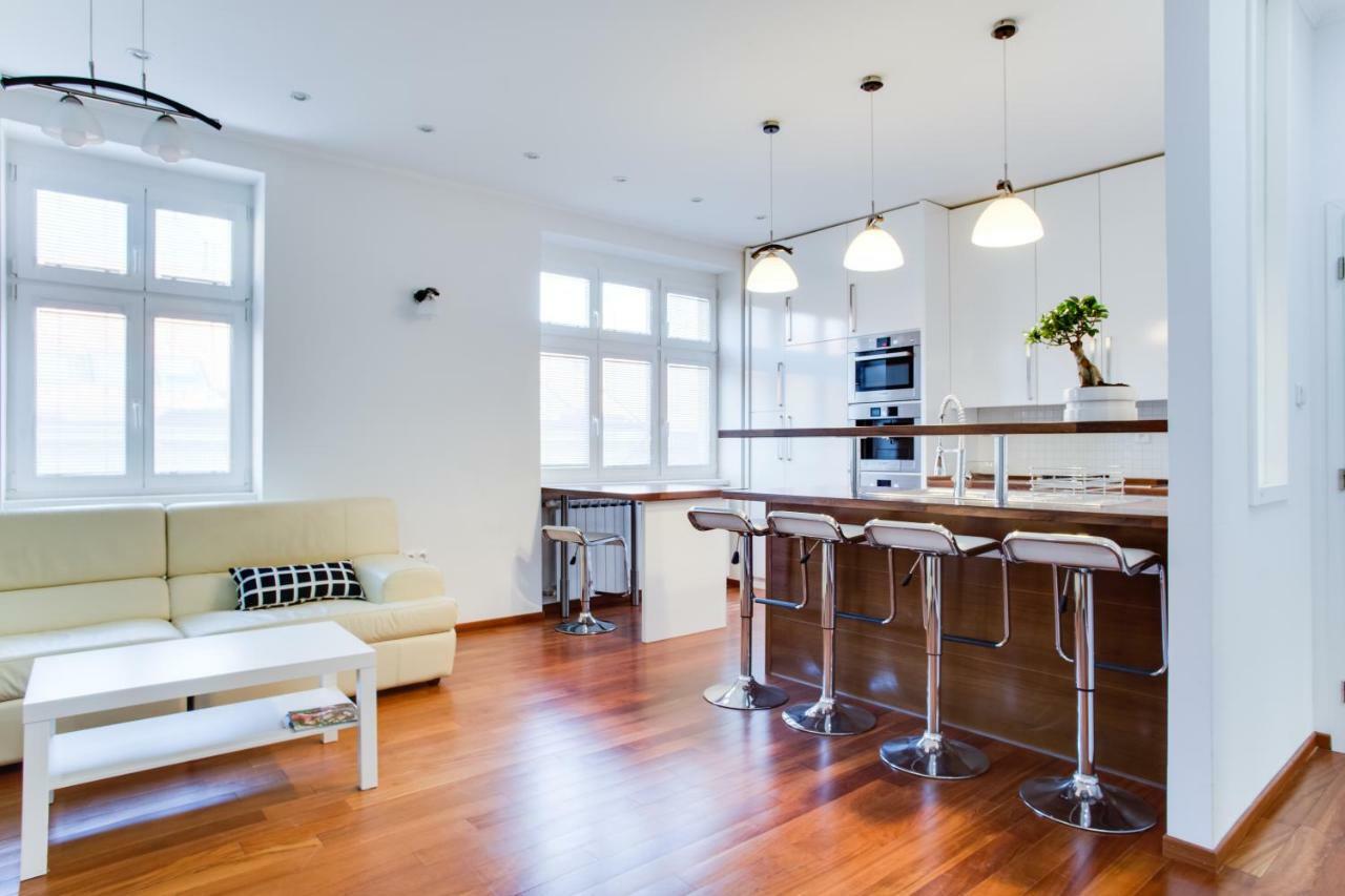 Royal Apartment Near River - Nek4Th Прага Екстериор снимка